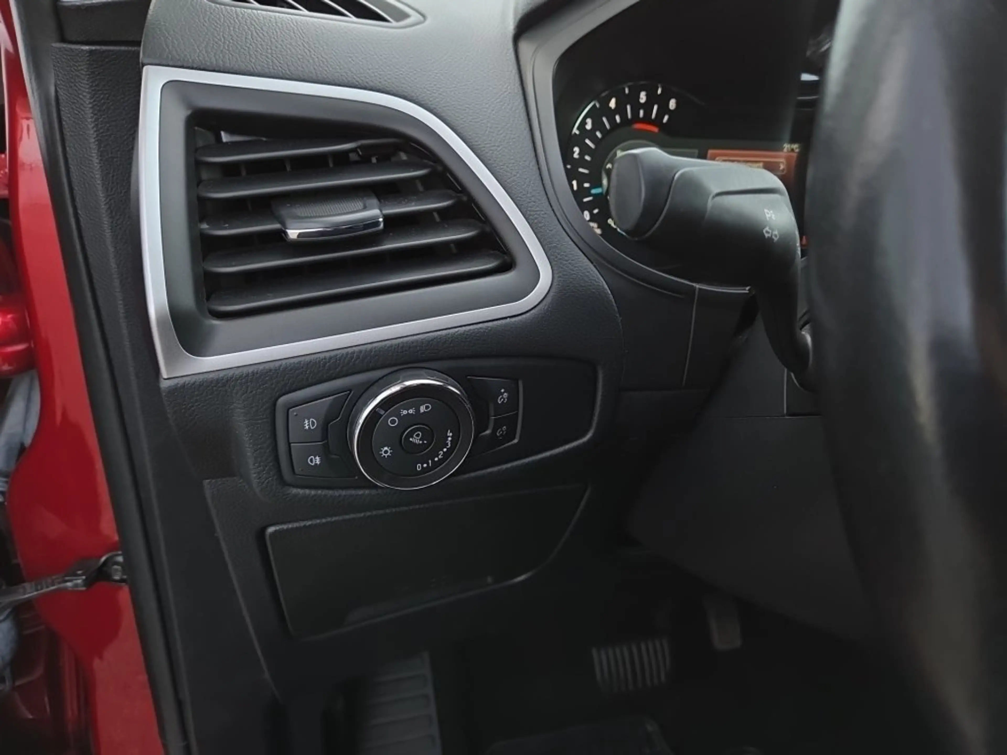 Ford S-Max Trend 2.0 EcoBlue SCR Aut. — photo 15