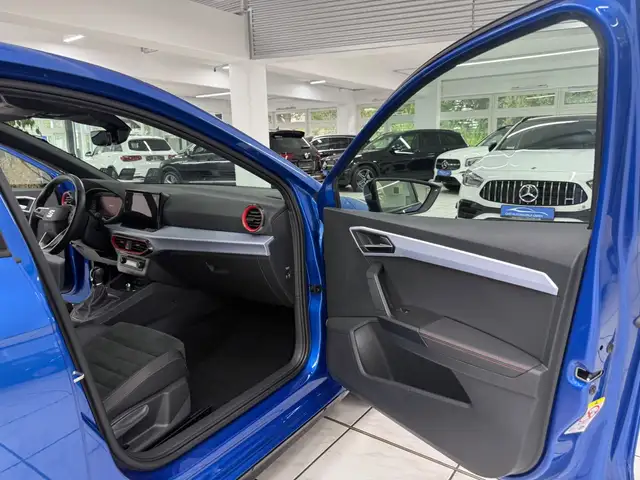 Seat Ibiza view 8