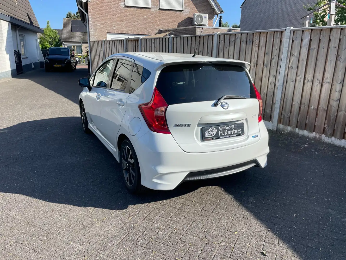 Nissan Note 1.2 DIG-S Connect Edition 72kw sport edition navi Wit - 2