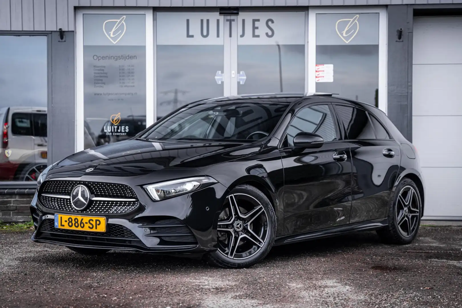 Mercedes-Benz A 180 AMG I Pano-dak I Sfeerverl. I Camera I Memory I Mu Noir - 1