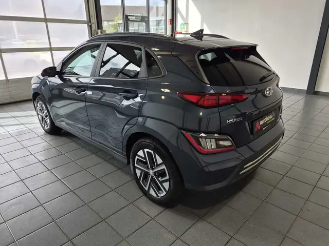 Hyundai Kona view 4