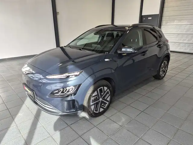 Hyundai Kona view 3