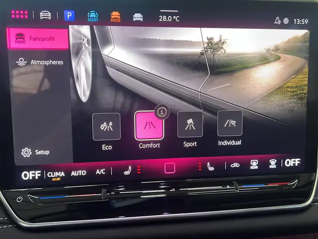 Volkswagen Tiguan view 9