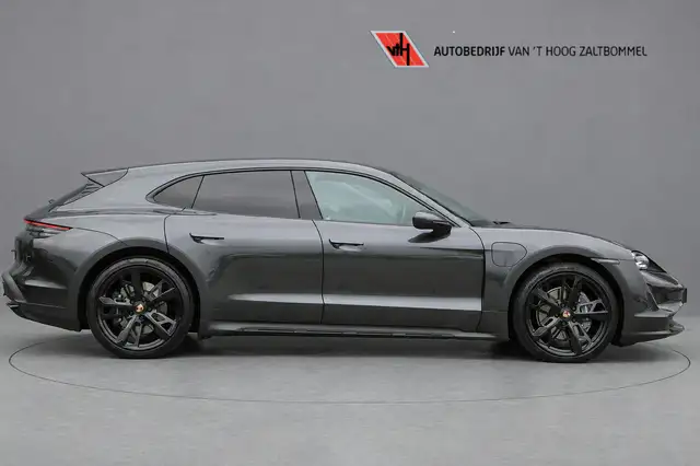 Porsche Taycan Cross Turismo 4 93 kWh Sport Chrono LEDER MEMORY P