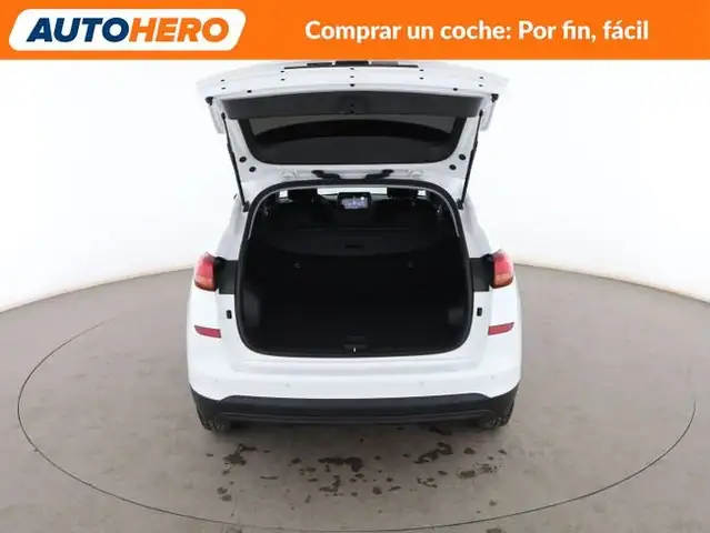Hyundai Tucson view 17