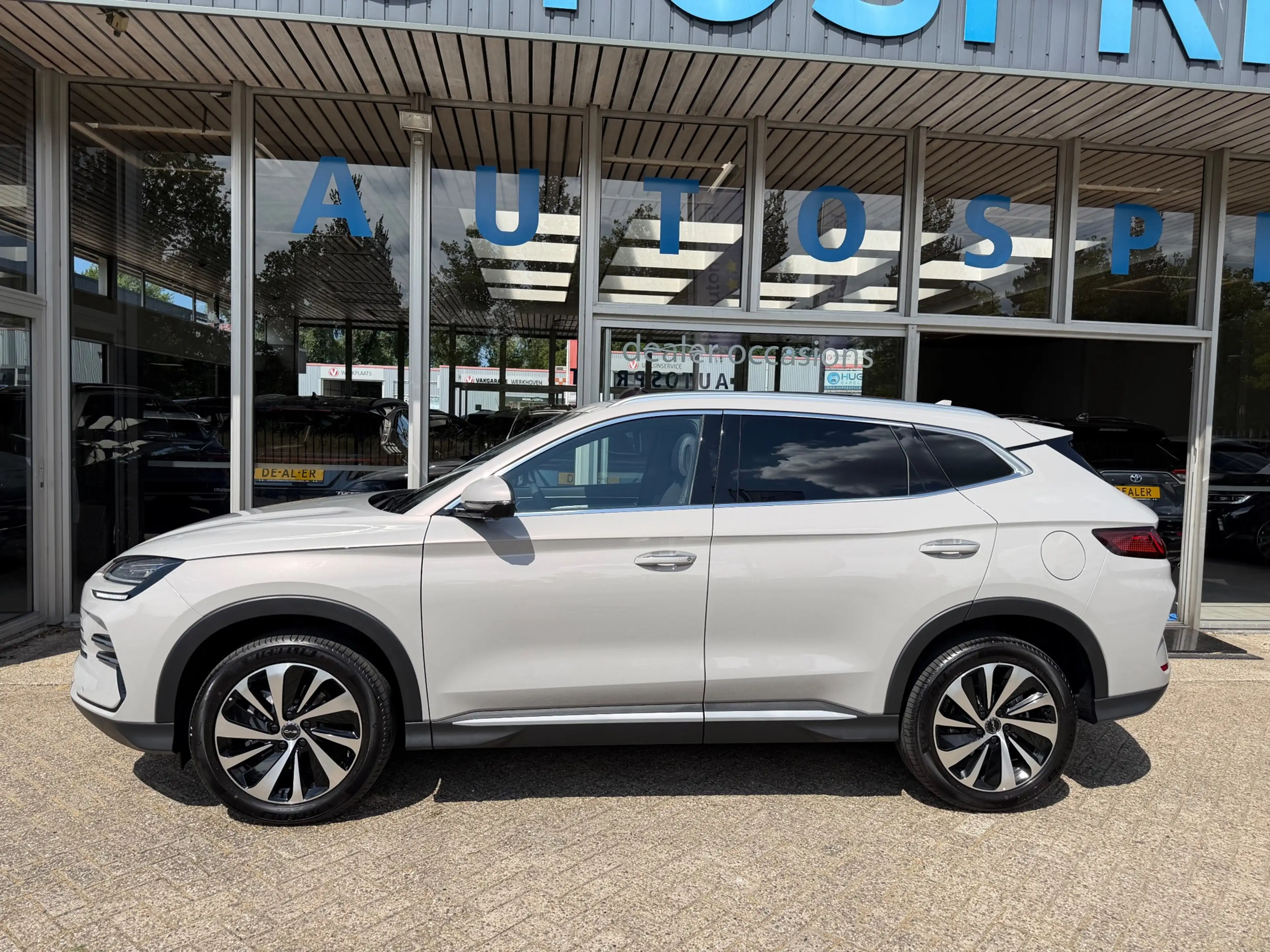 BYD Seal U 1.5 T DM-i AWD Design 4 WHEEL DRIVE 324PK GELIJK L — photo 3