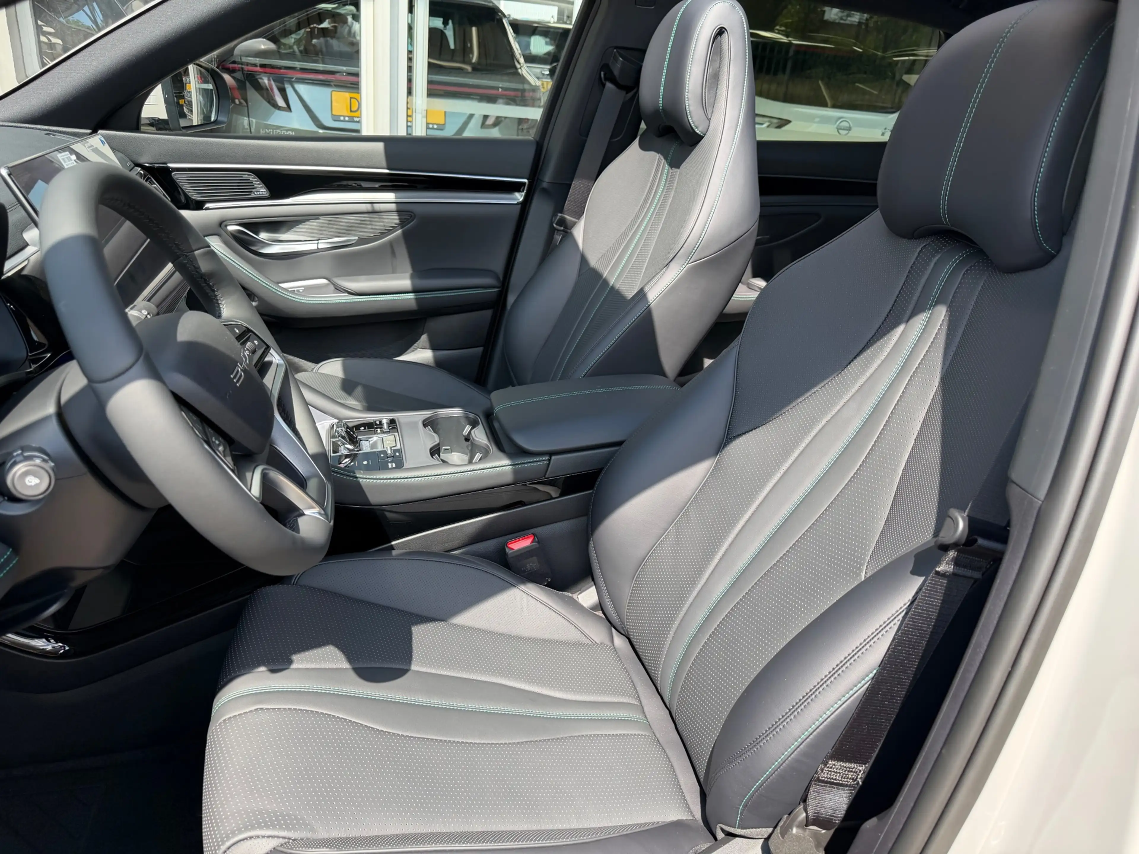 BYD Seal U 1.5 T DM-i AWD Design 4 WHEEL DRIVE 324PK GELIJK L — photo 8