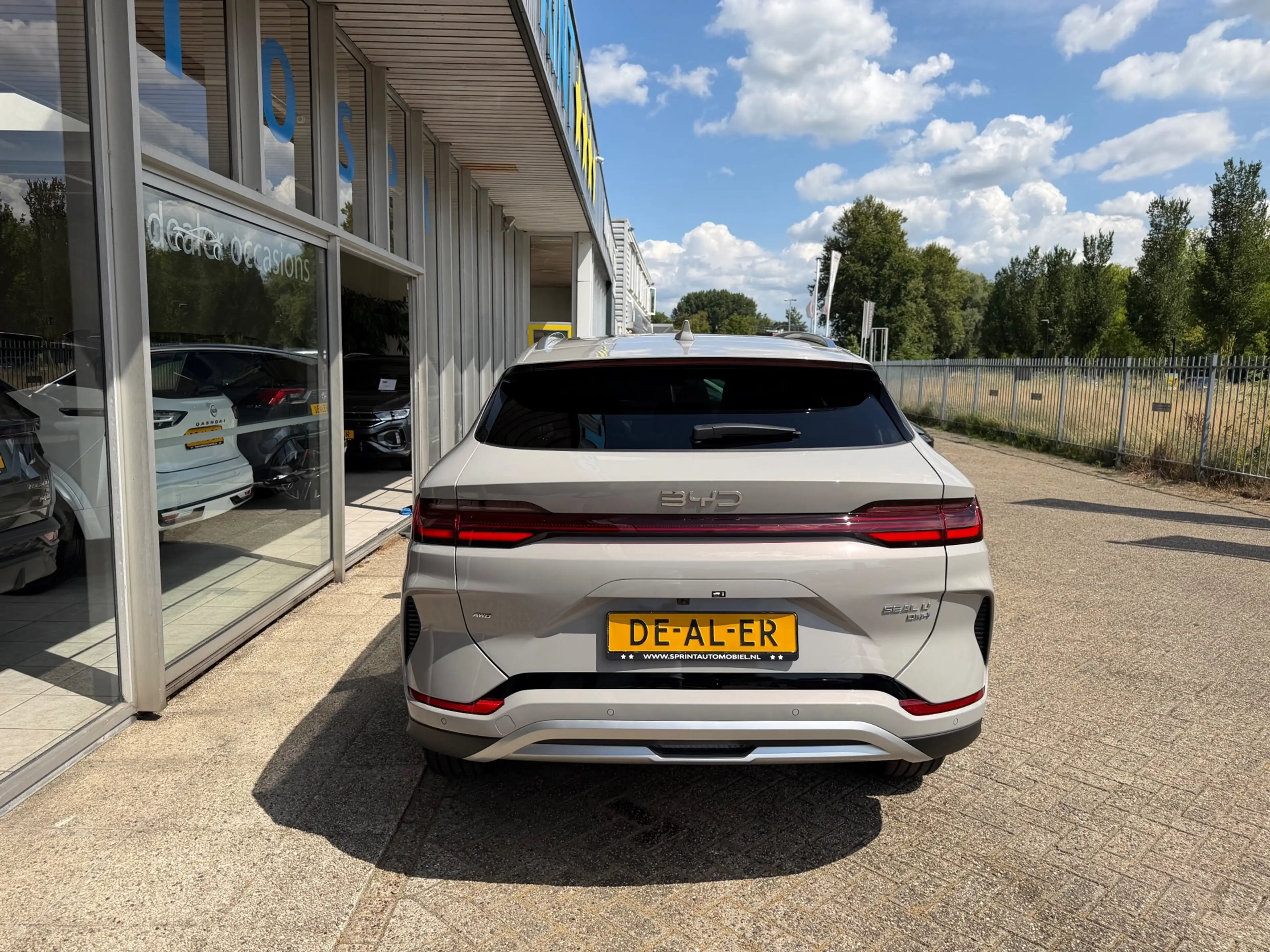 BYD Seal U 1.5 T DM-i AWD Design 4 WHEEL DRIVE 324PK GELIJK L — photo 5