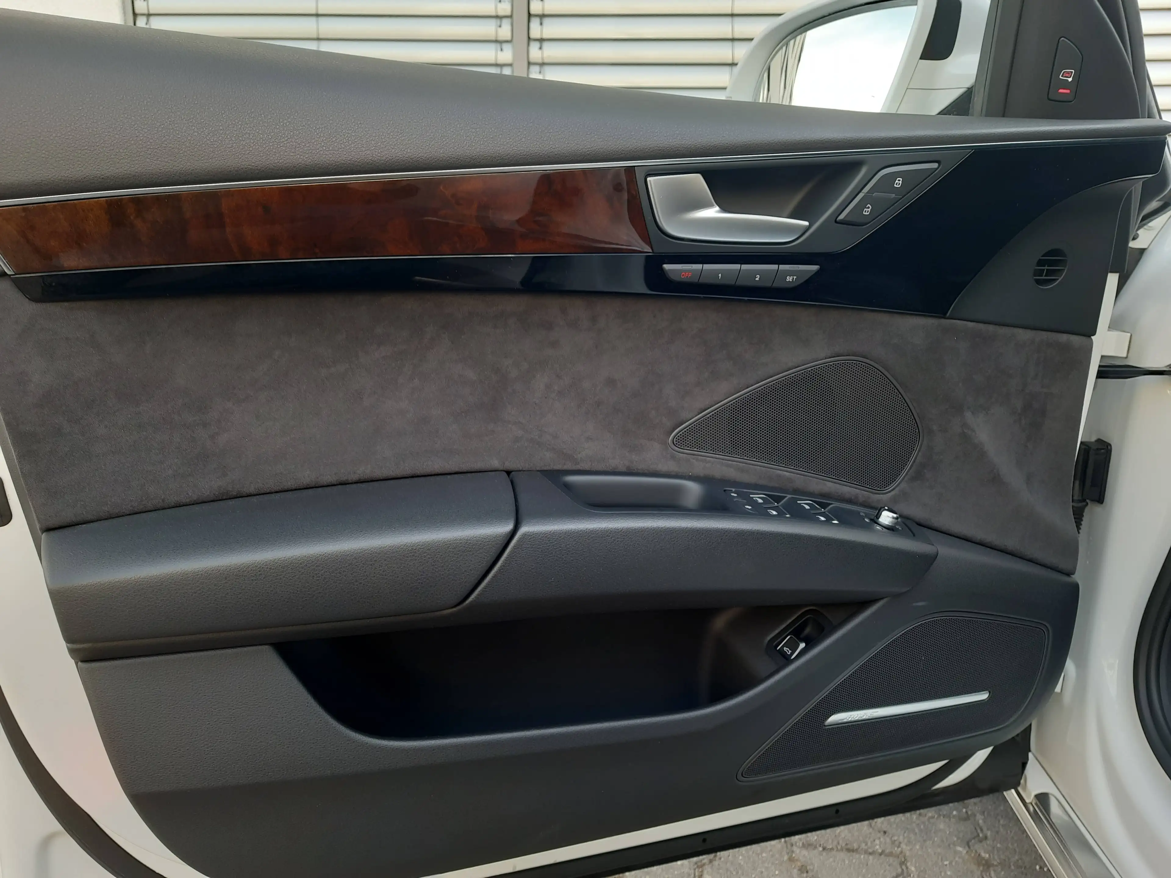Audi A8 4.2 TDI quattro/Matrix/Bose/SDach/Kam/StdH/20" — photo 11