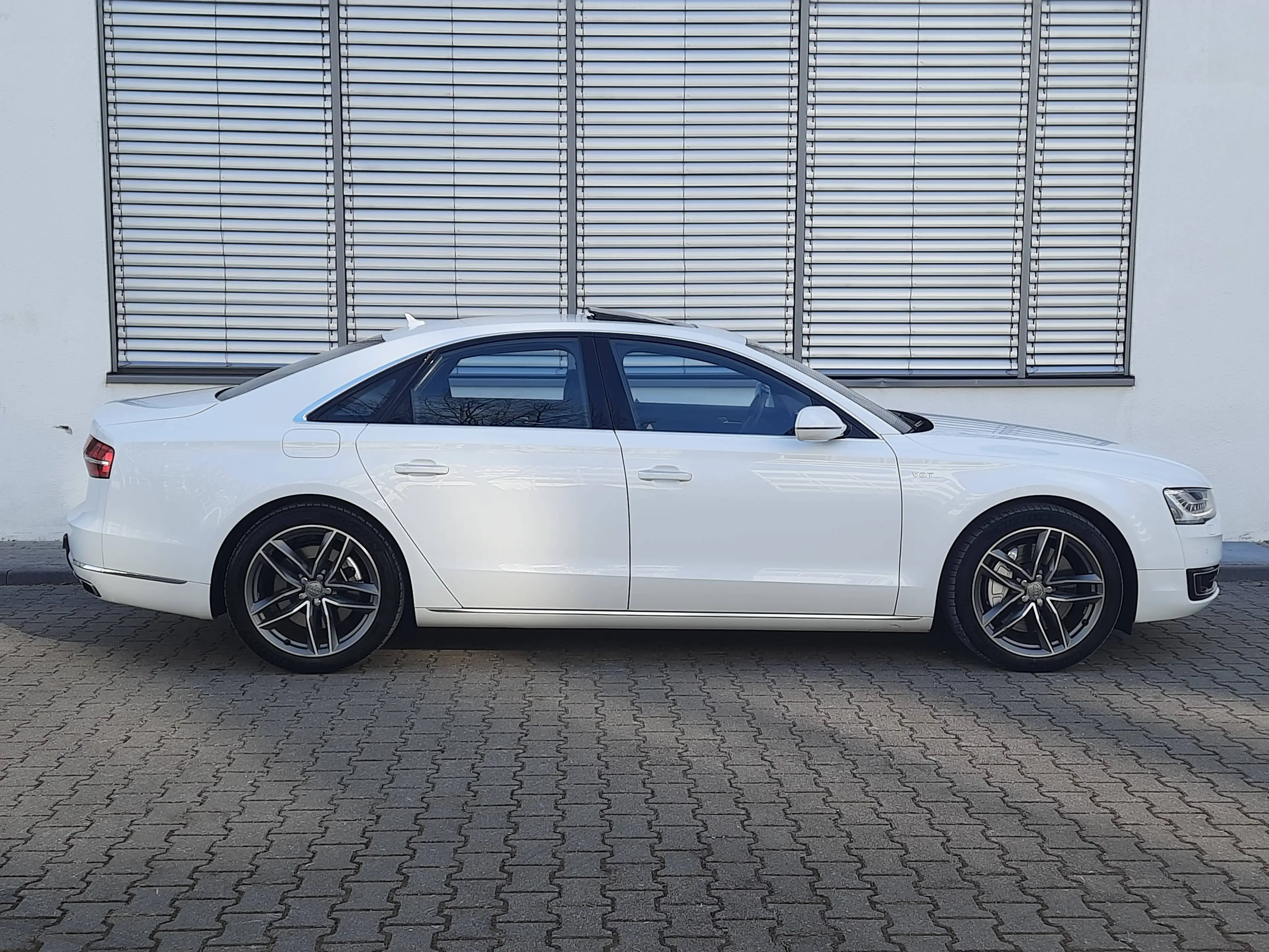 Audi A8 4.2 TDI quattro/Matrix/Bose/SDach/Kam/StdH/20" — photo 5