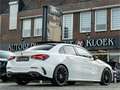 Mercedes-Benz A 180 Premium Plus AMG PANO MEMORY STOEL CAMERA 19 INCH Wit - thumbnail 3
