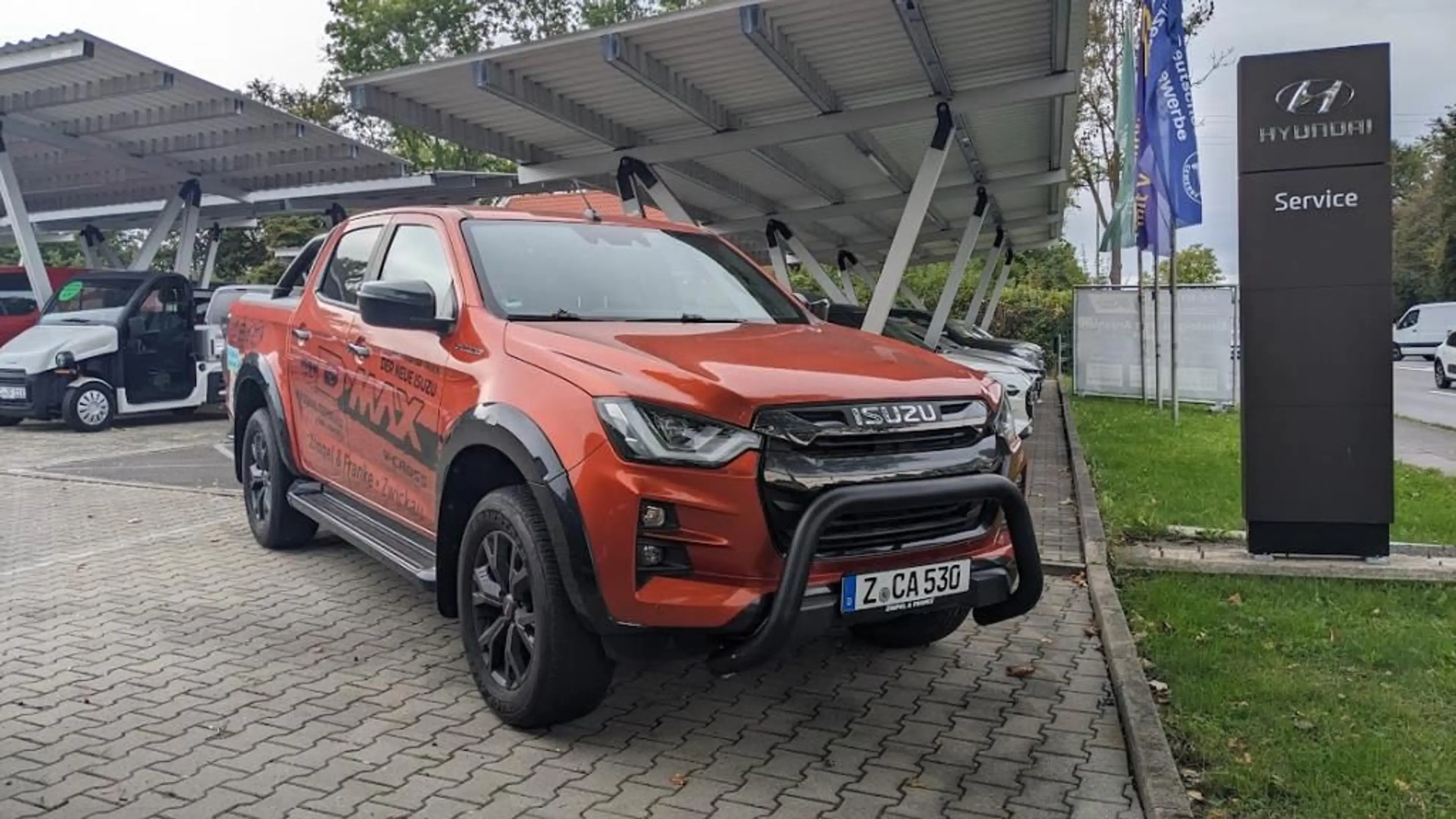 Isuzu D-Max Double Cab 4x4 V-Cross A/T Mountain Top Ro