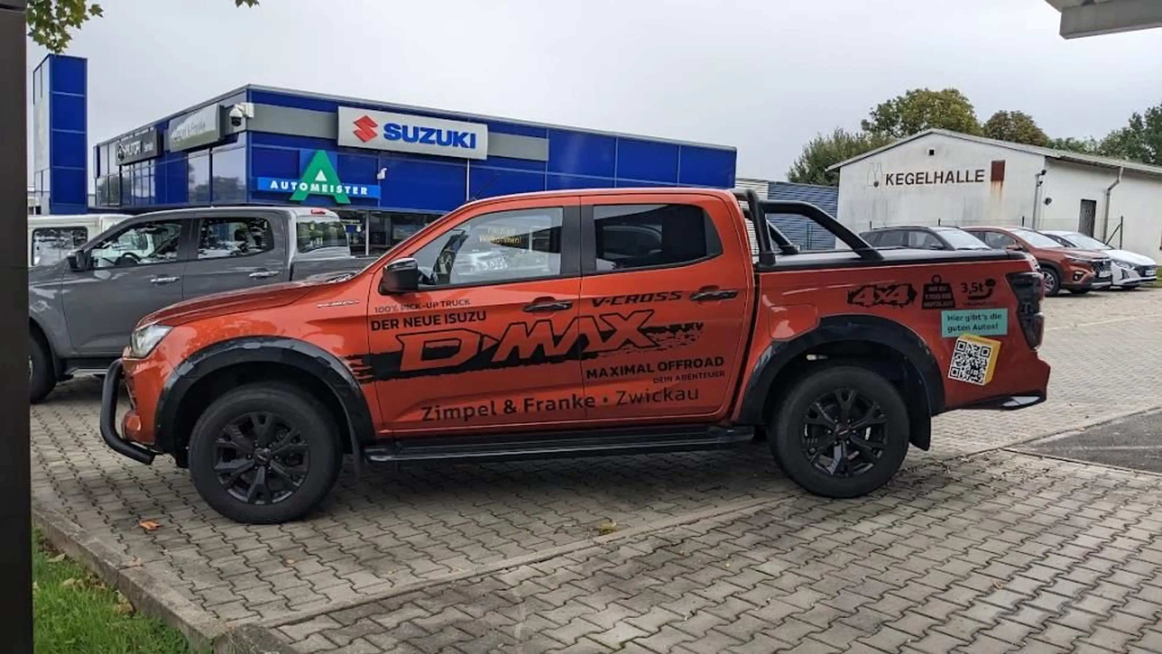 Isuzu D-Max Double Cab 4x4 V-Cross A/T Mountain Top Ro — photo 4