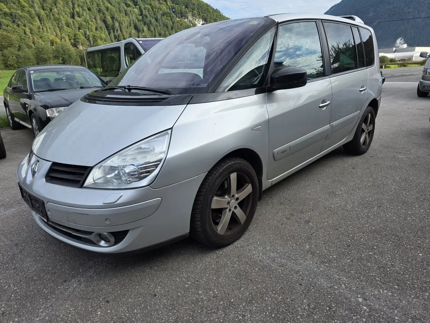 Renault Espace Initiale 2,0 dCi Aut. - 2
