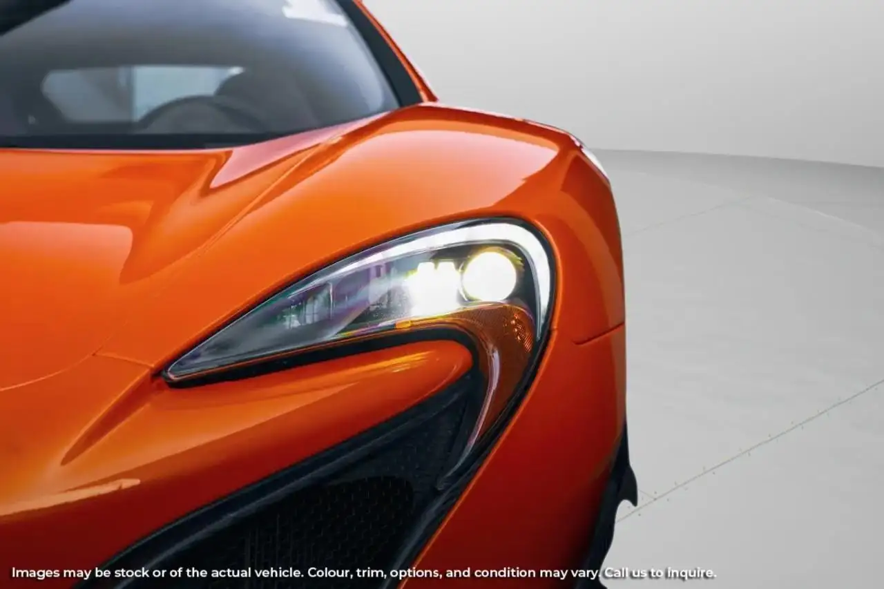 McLaren 675LT снимка McLaren 675LT