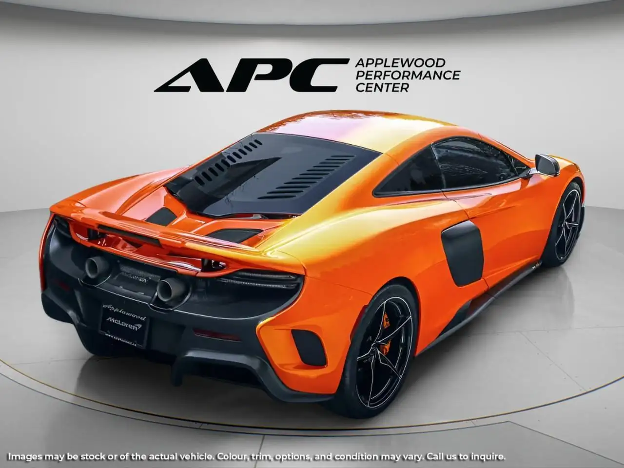 McLaren 675LT снимка McLaren 675LT