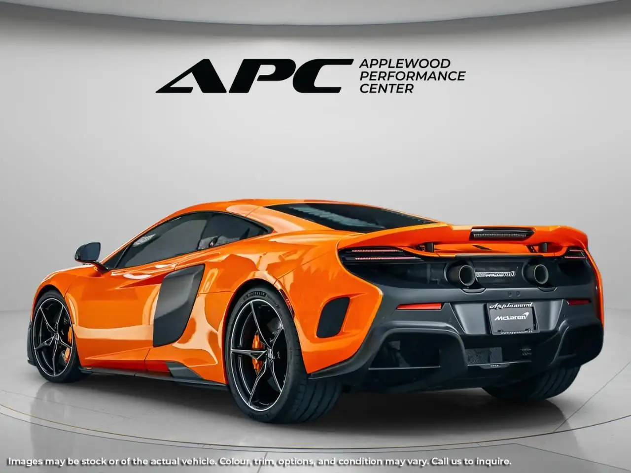 McLaren 675LT снимка McLaren 675LT