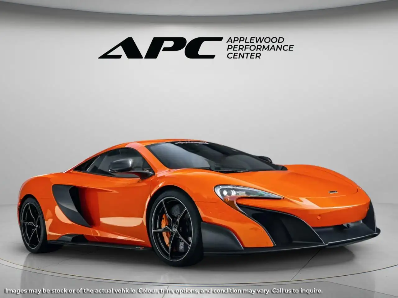 McLaren 675LT снимка McLaren 675LT
