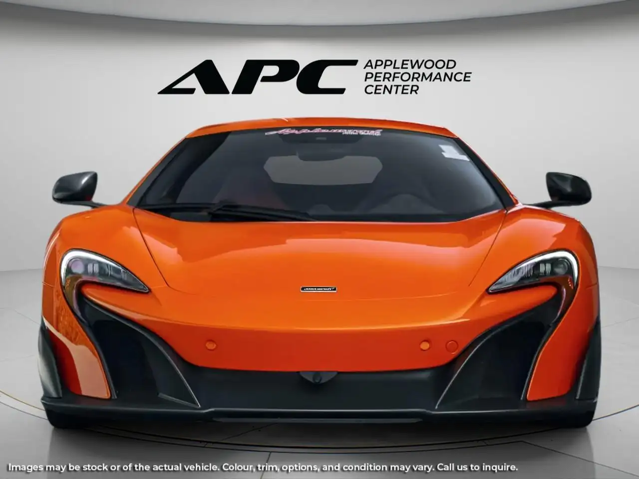 McLaren 675LT снимка McLaren 675LT