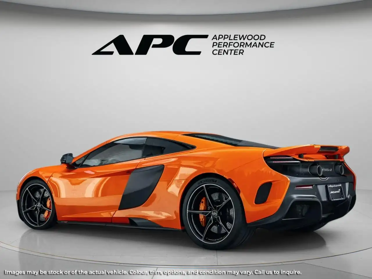 McLaren 675LT снимка McLaren 675LT