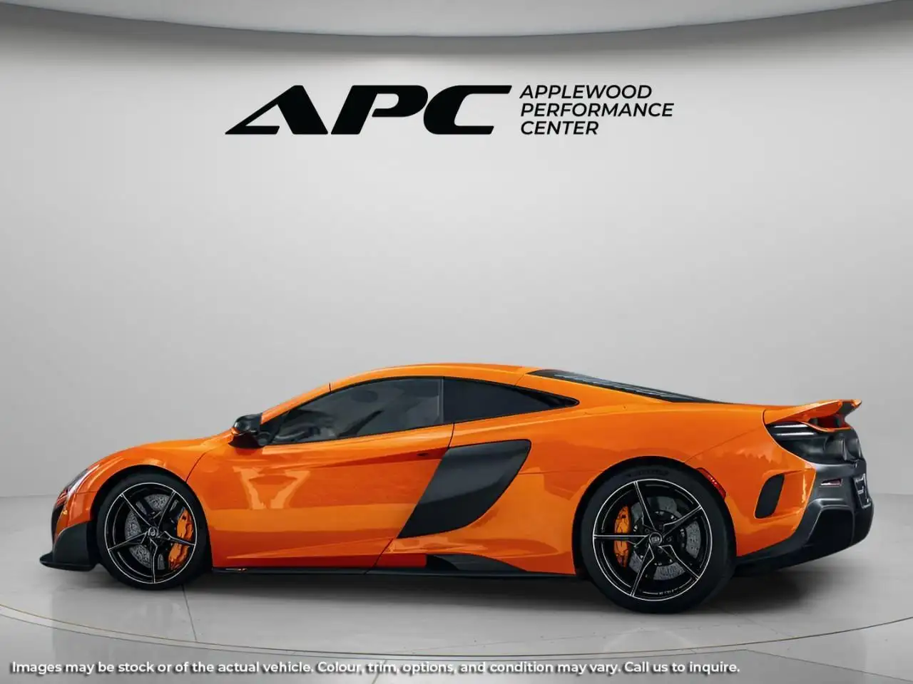 McLaren 675LT снимка McLaren 675LT