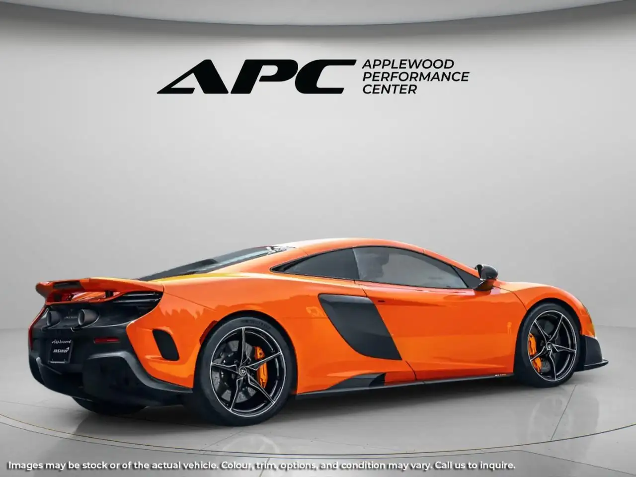 McLaren 675LT снимка McLaren 675LT