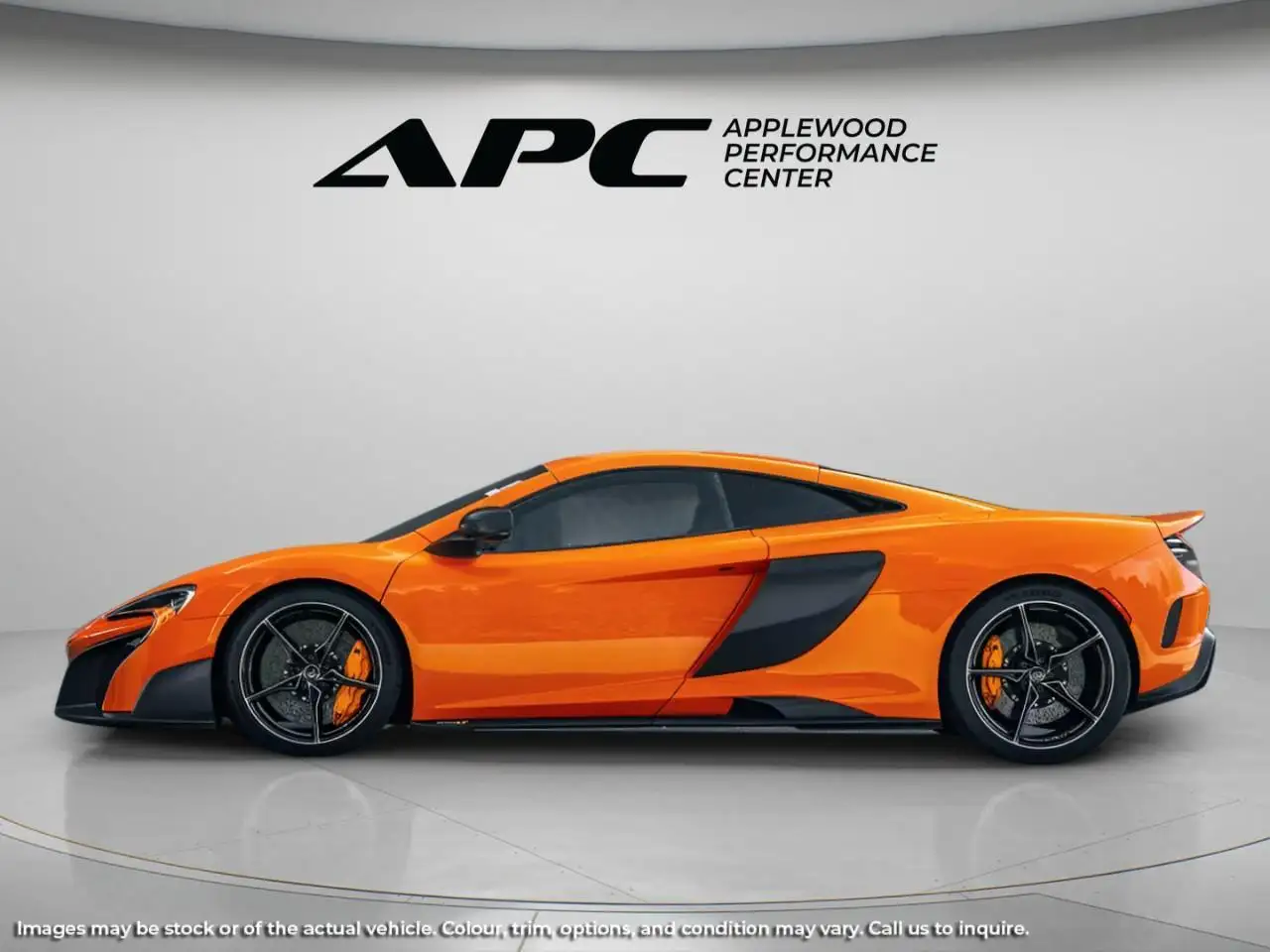 McLaren 675LT снимка McLaren 675LT