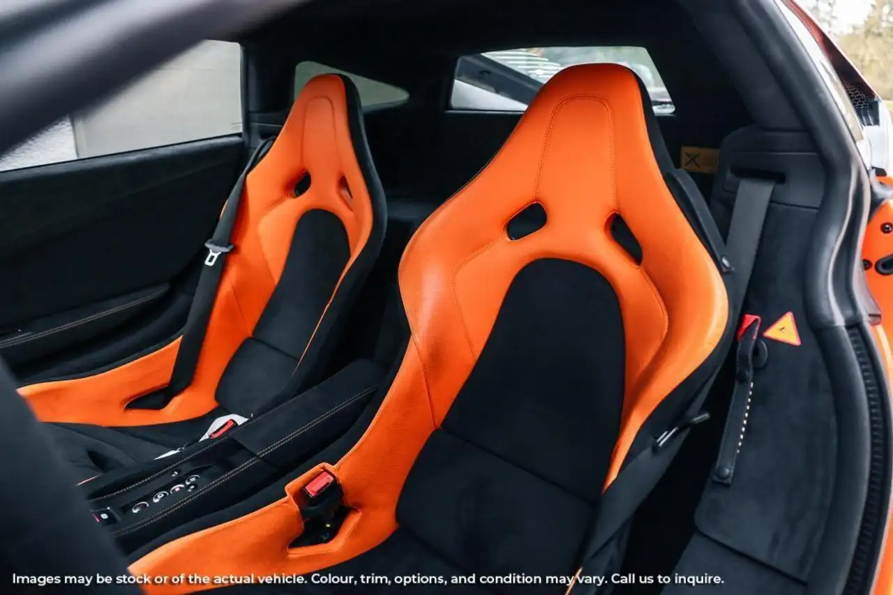 McLaren 675LT снимка McLaren 675LT