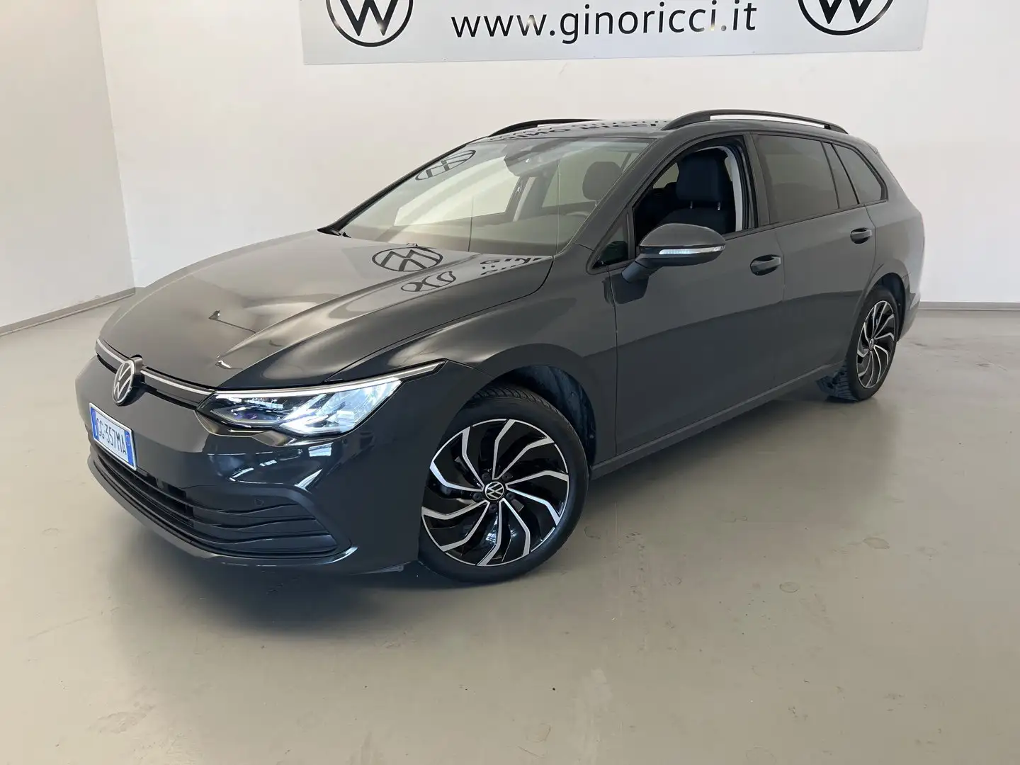 Volkswagen Golf Variant Variant 1.5 TGI Life Grijs - 2