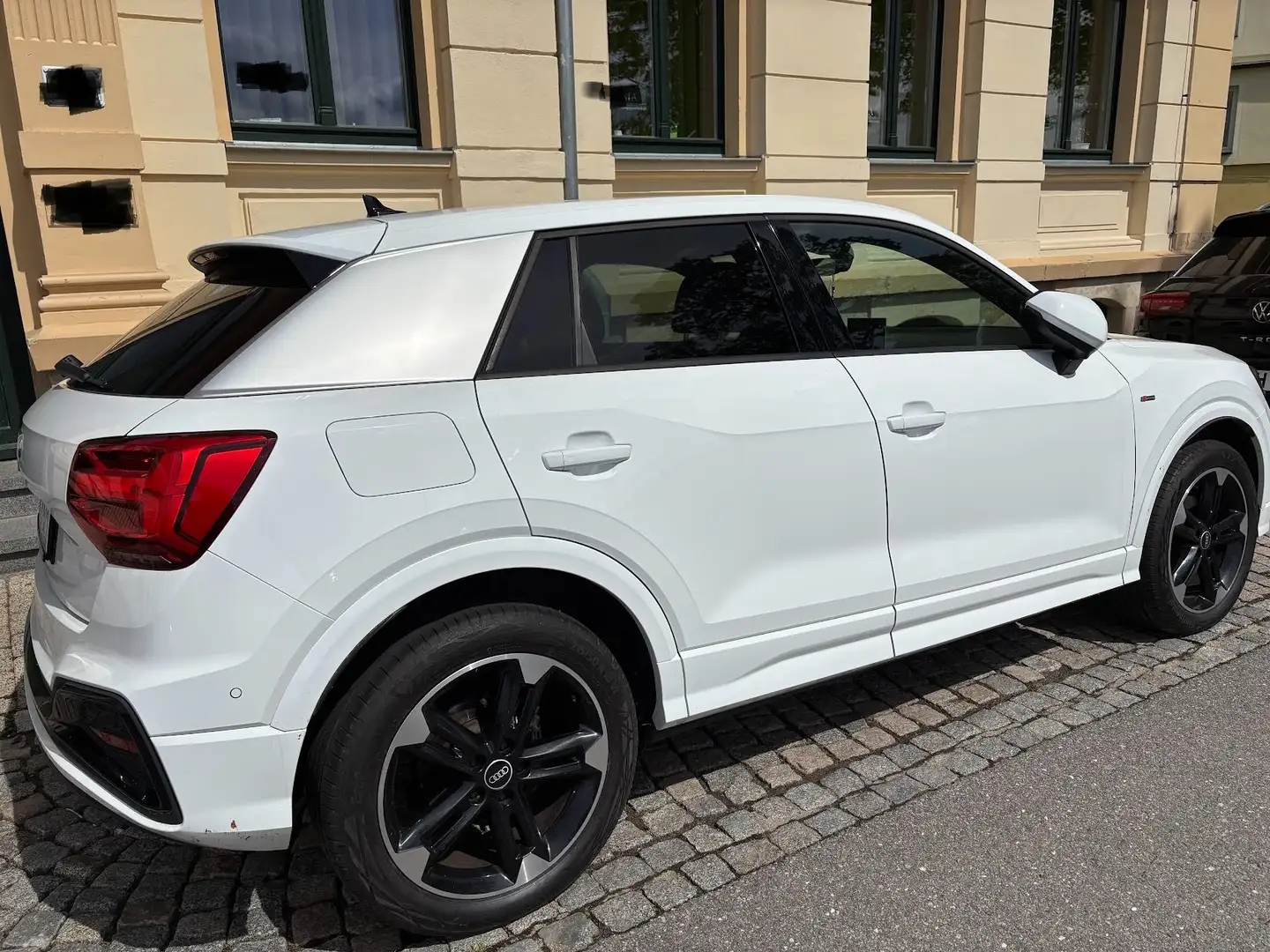 Audi Q2 35 TFSI S line Weiß - 1
