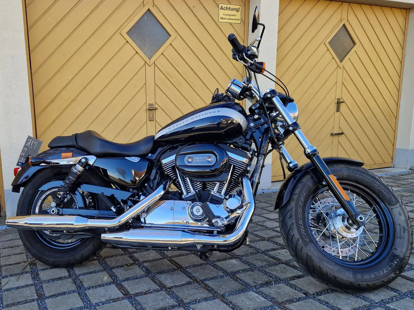 Harley-Davidson 1200 Custom XL1200 C Blau - 2