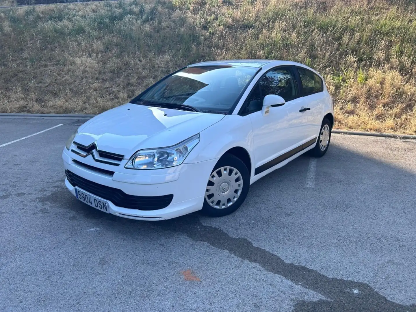 Citroen C4 Coupé 1.6HDI LX Blanco - 1