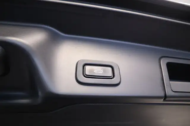 Land Rover Range Rover Evoque view 7