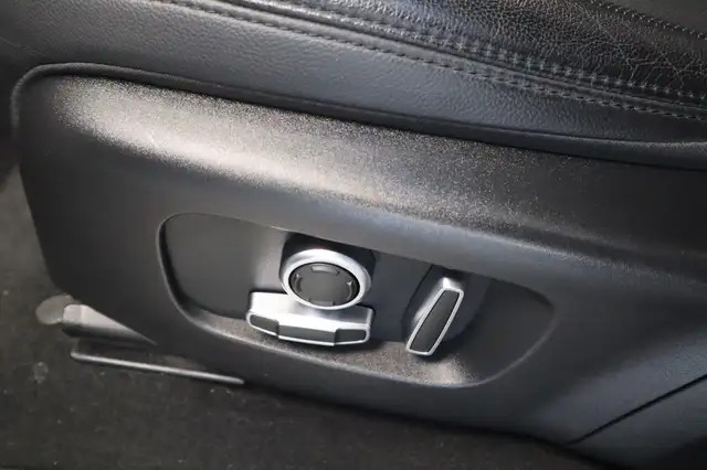 Land Rover Range Rover Evoque view 11