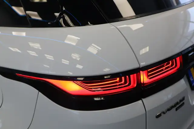 Land Rover Range Rover Evoque view 6