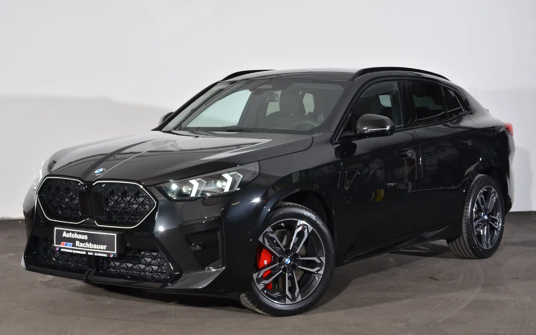 BMW X2 20d xDrive Schwarz - 1