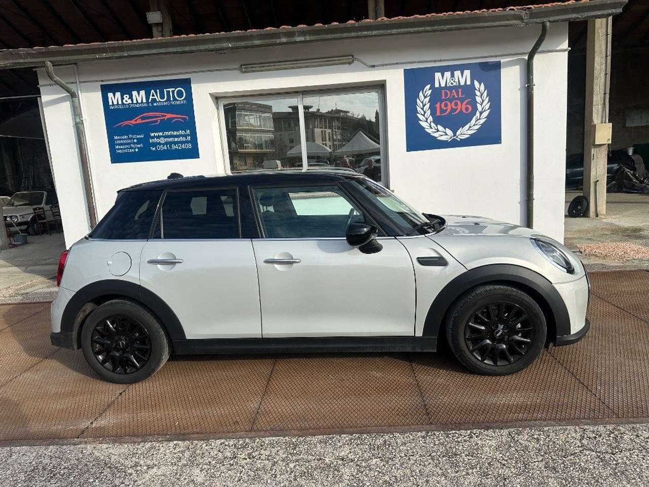 MINI Cooper 1.5 Cooper Business 5 porte!!!!!!