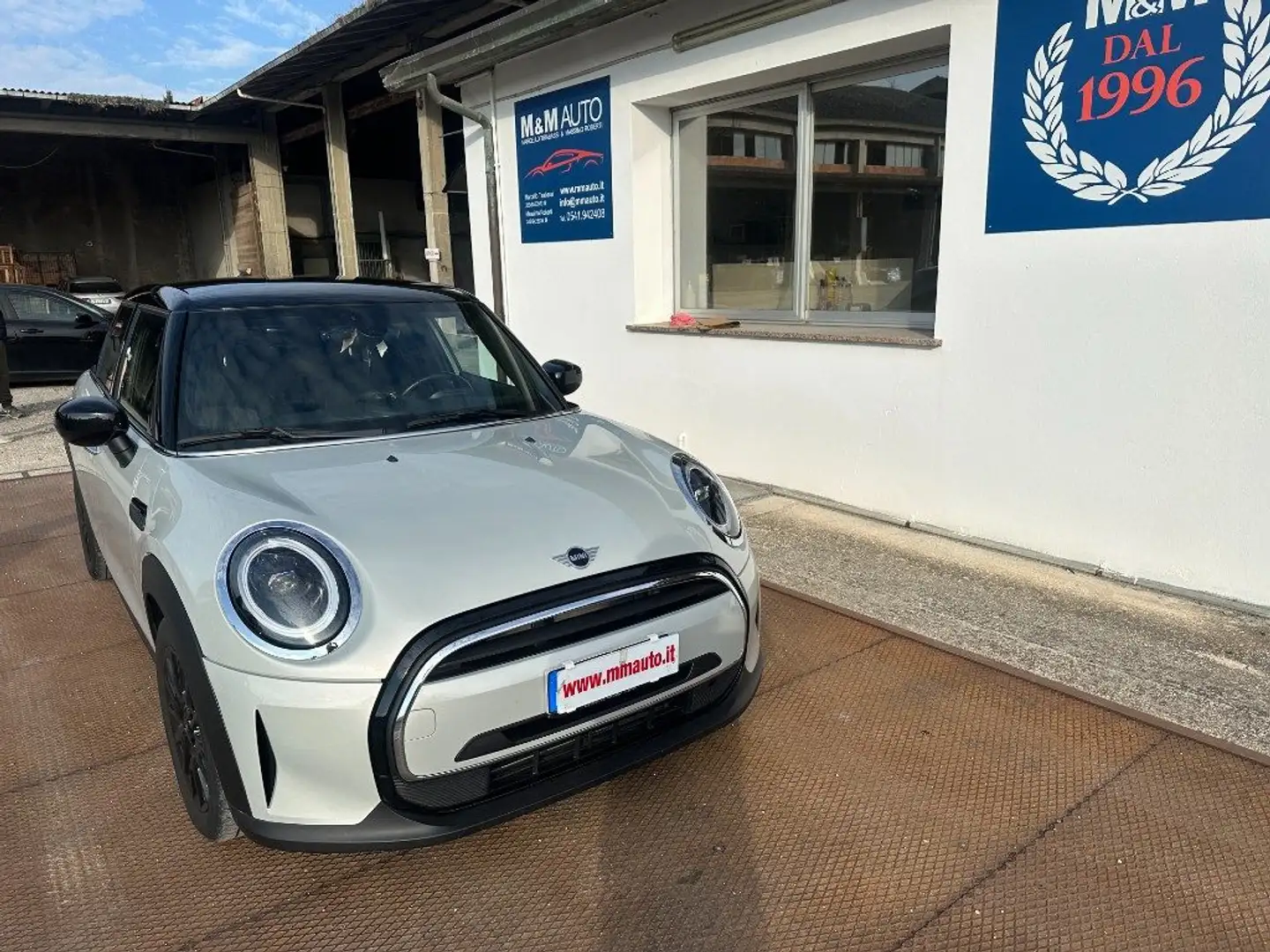 MINI Cooper 1.5 Cooper Business 5 porte!!!!!! Plateado - 2