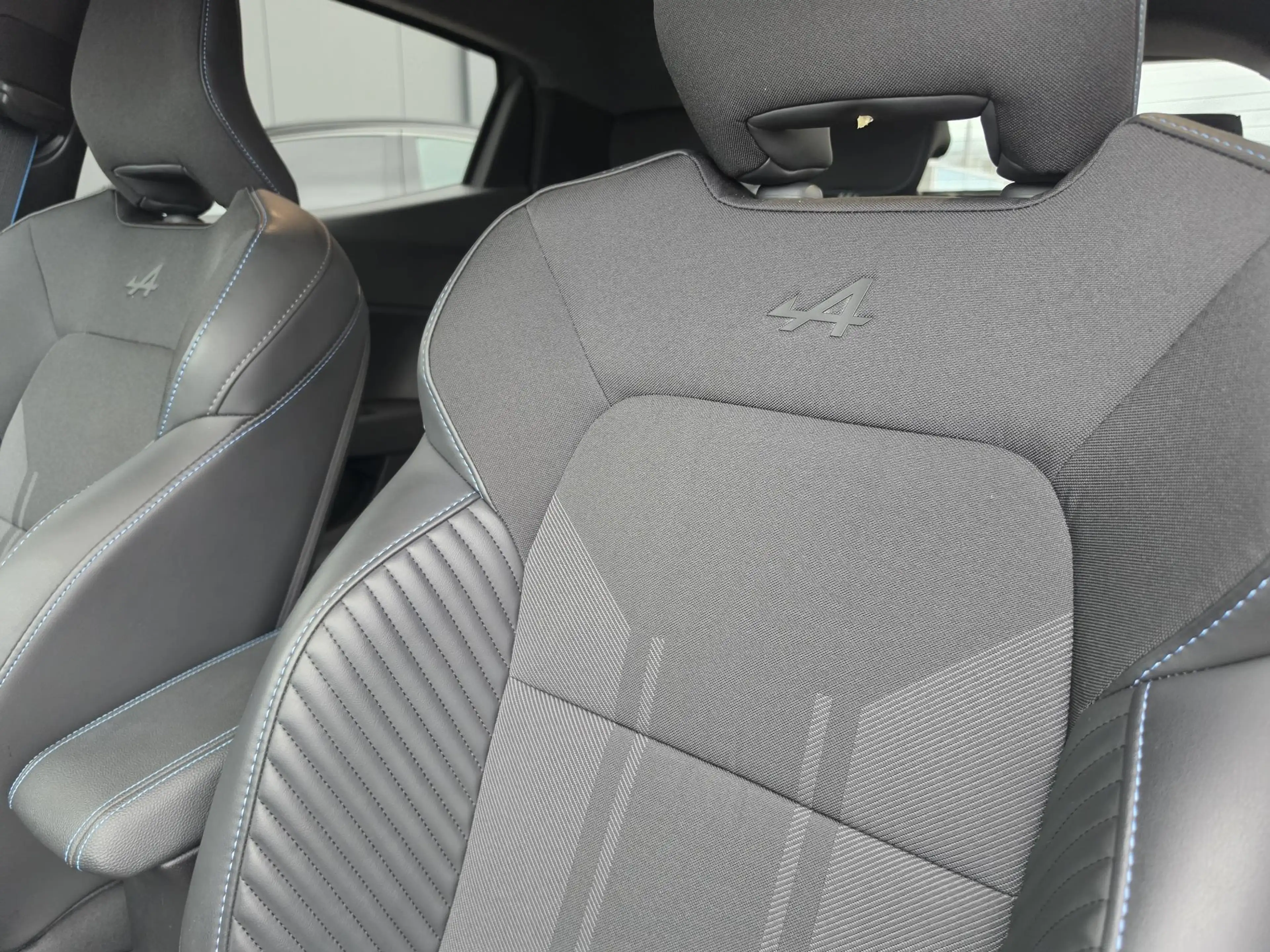 Renault Clio 1.6 E-Tech Full Hybrid 145 esprit Alpine | BOSE Au — photo 29