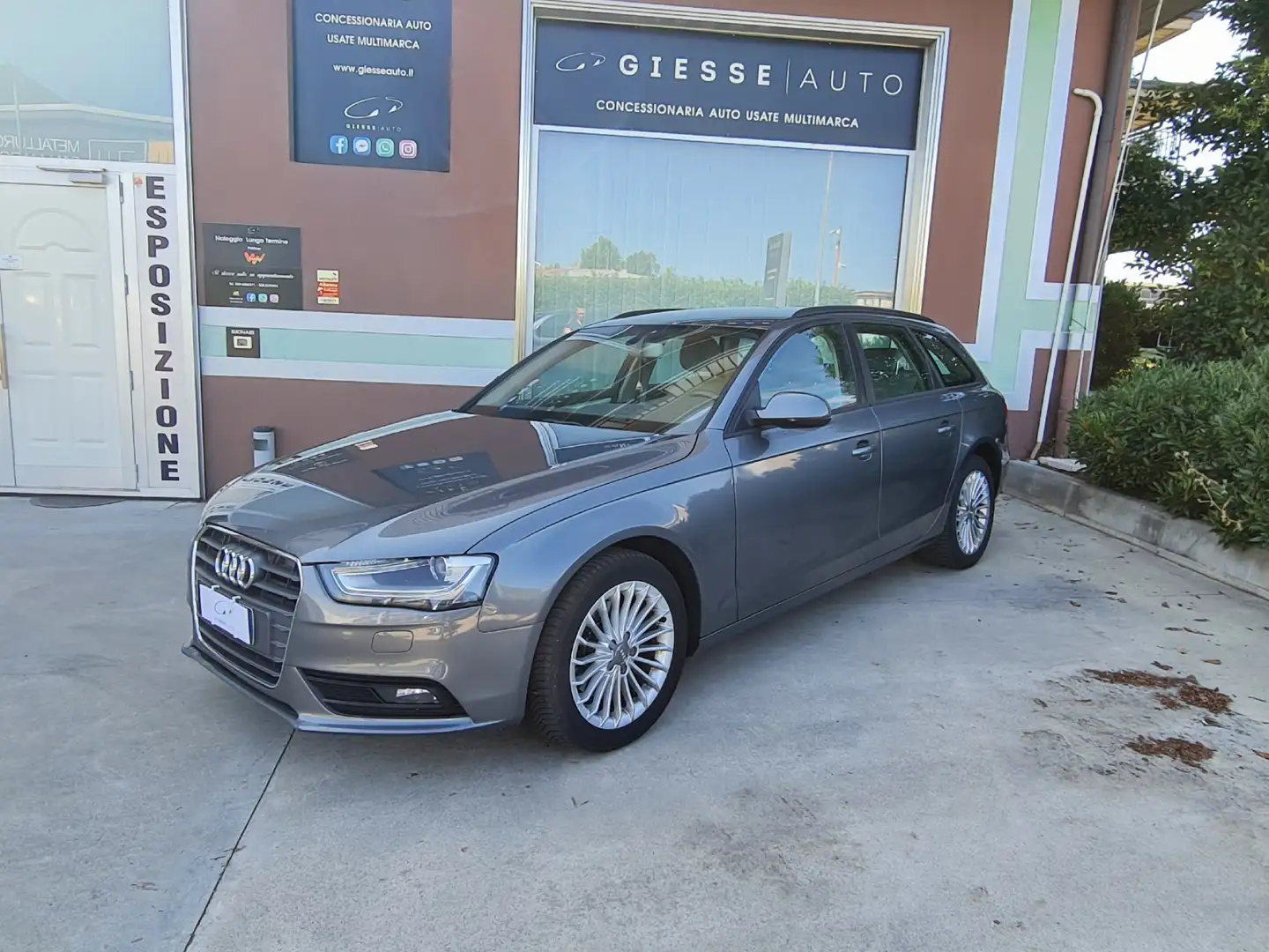 Audi A4 A4 Avant 2.0 tdi Advanced 150cv multitronic Gris - 2