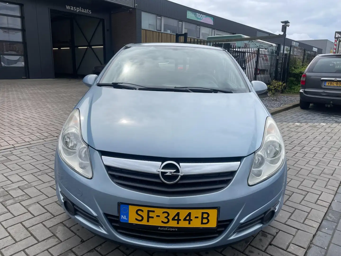 Opel Corsa 1.0-12V Essentia Blauw - 2