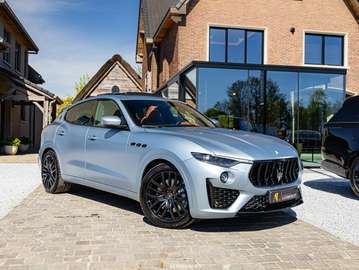 Modena S / F Tributo  / 1 Owner / Carbon / Pano / 21" Anteo / Soft Close