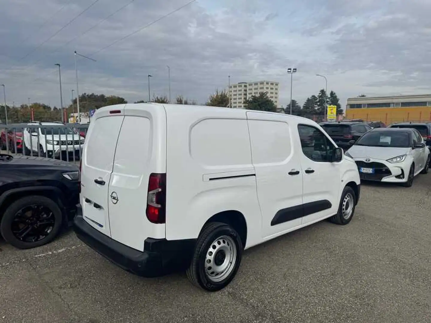 Opel Combo cargo 1.5d 100 CV 10q Edition L1 H1 S&S mt5 Blanc - 2