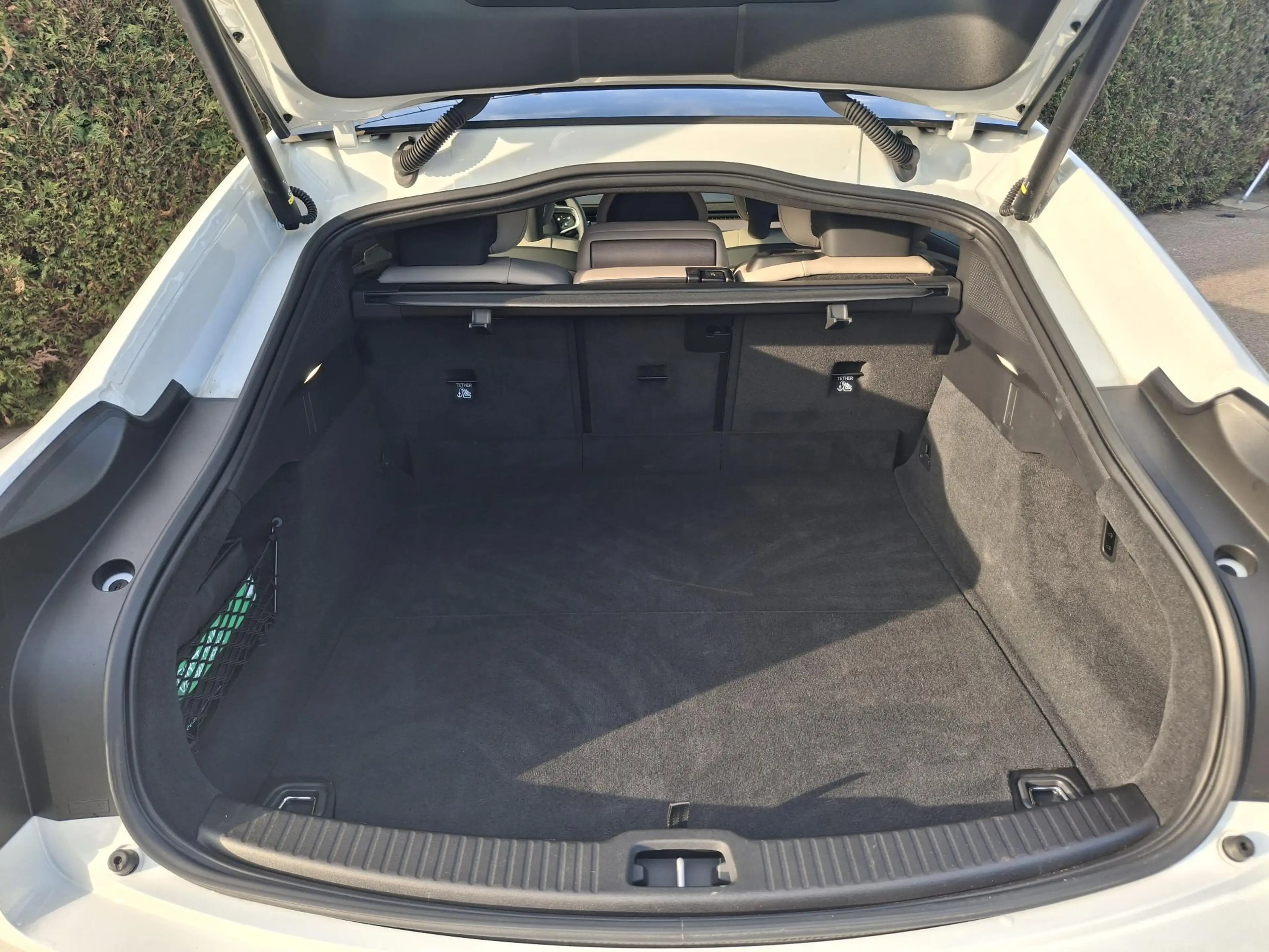 Volvo ES90 Single Motor Ext. R. Ultra Launch Edition 92 kWh | — photo 13