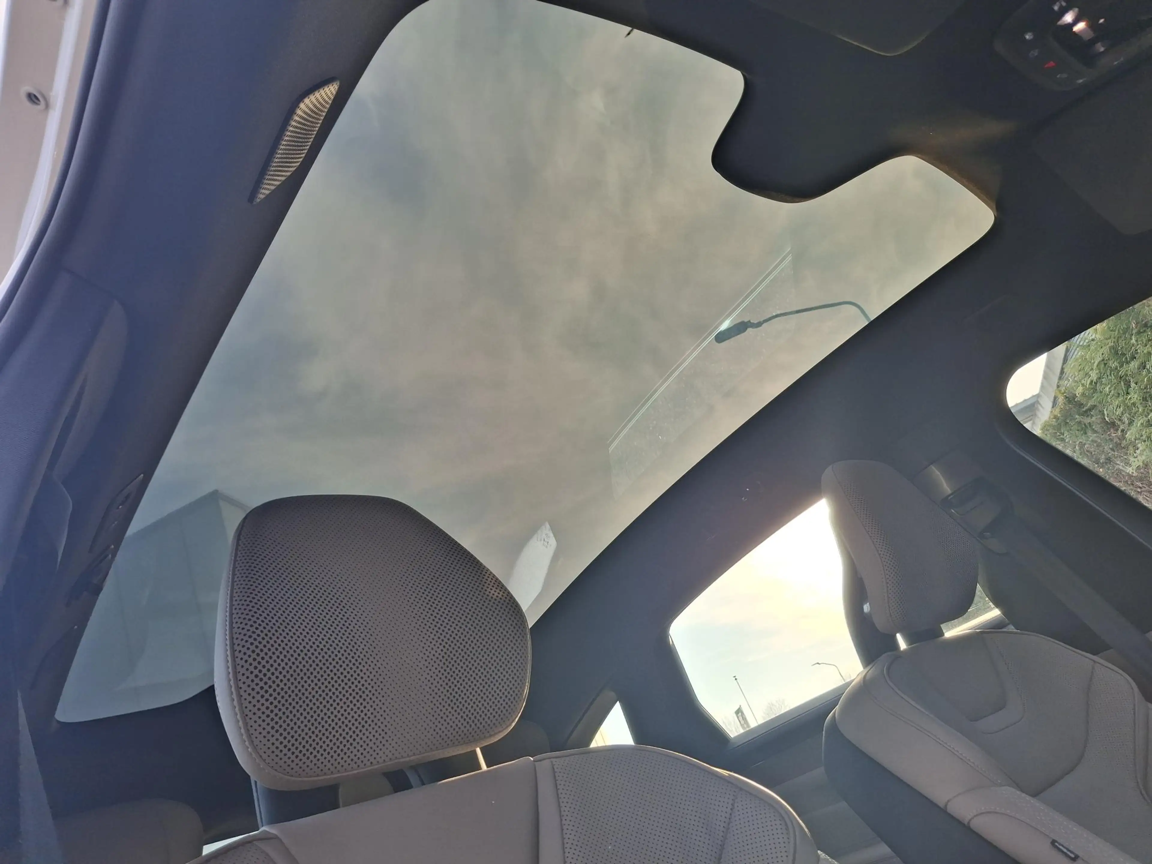 Volvo ES90 Single Motor Ext. R. Ultra Launch Edition 92 kWh | — photo 8