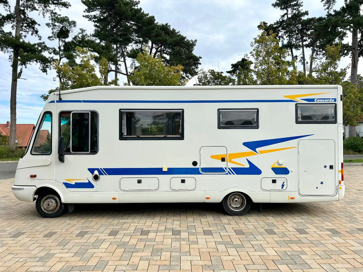 Iveco CONCORDE CHARISMA 750 I Weiß - 2