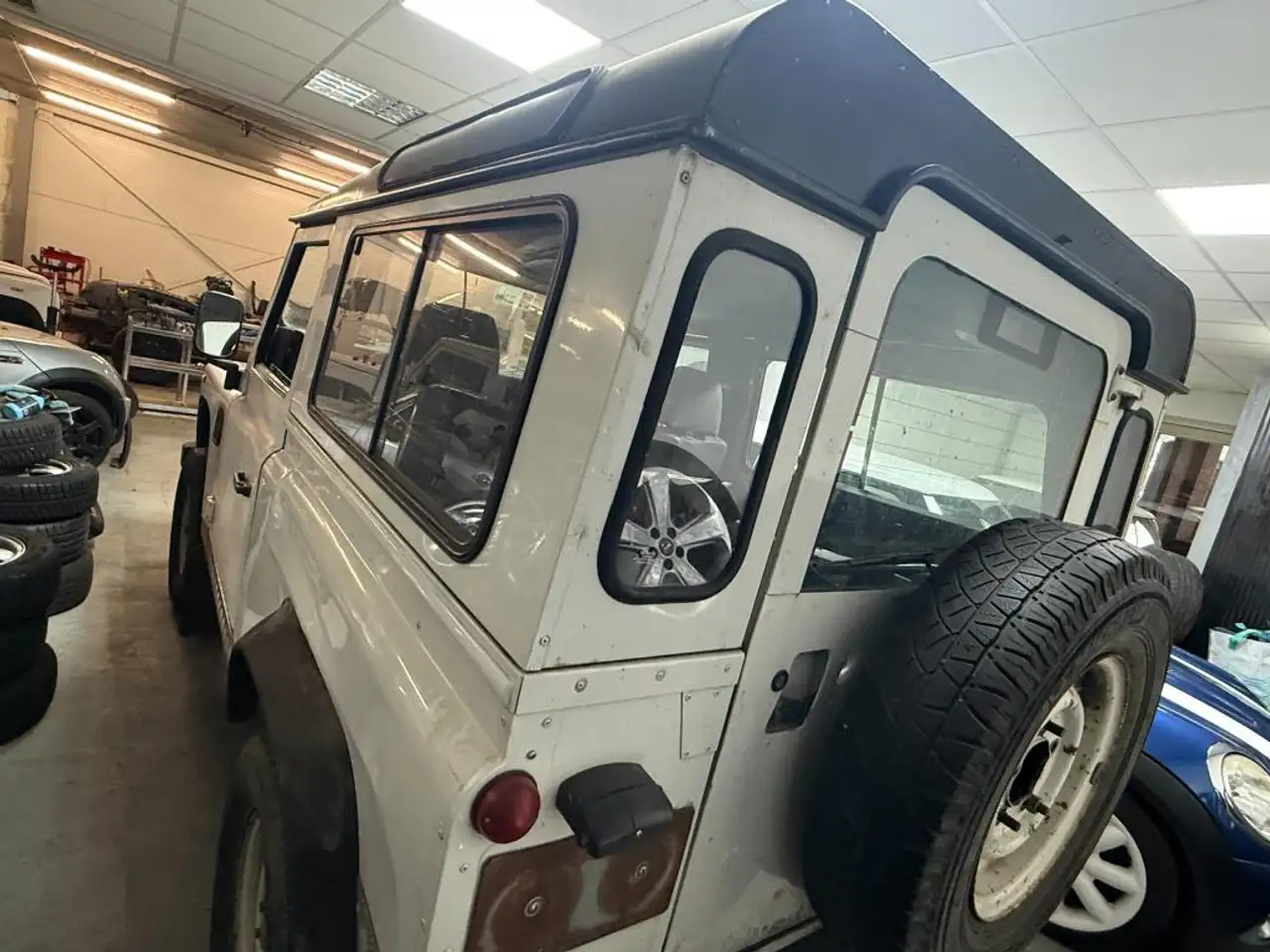 Land Rover Defender 2.5 Td5 90" Hard Top, foto 4