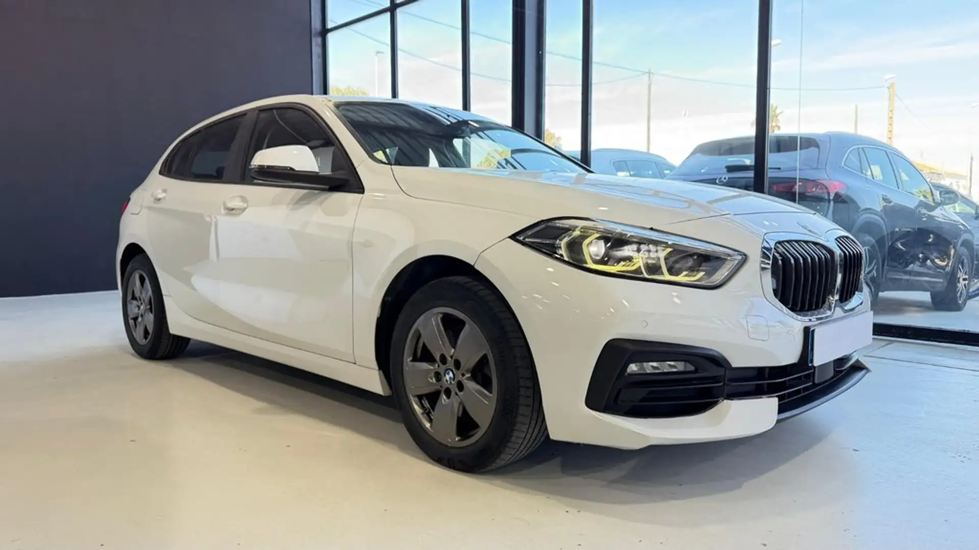BMW 116 116d Blanco - 1