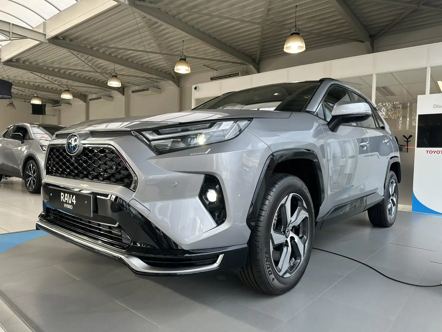 Toyota RAV 4 2.5 PHEV Premium Plus e-CVT AWD-i - 1