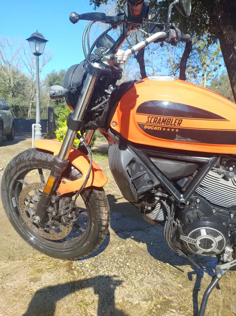 Ducati Scrambler 400 Sixty Portocaliu - 2